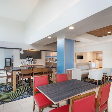 Holiday Inn Express Hotel & Suites Frankfort By Ihg Ngoại thất bức ảnh