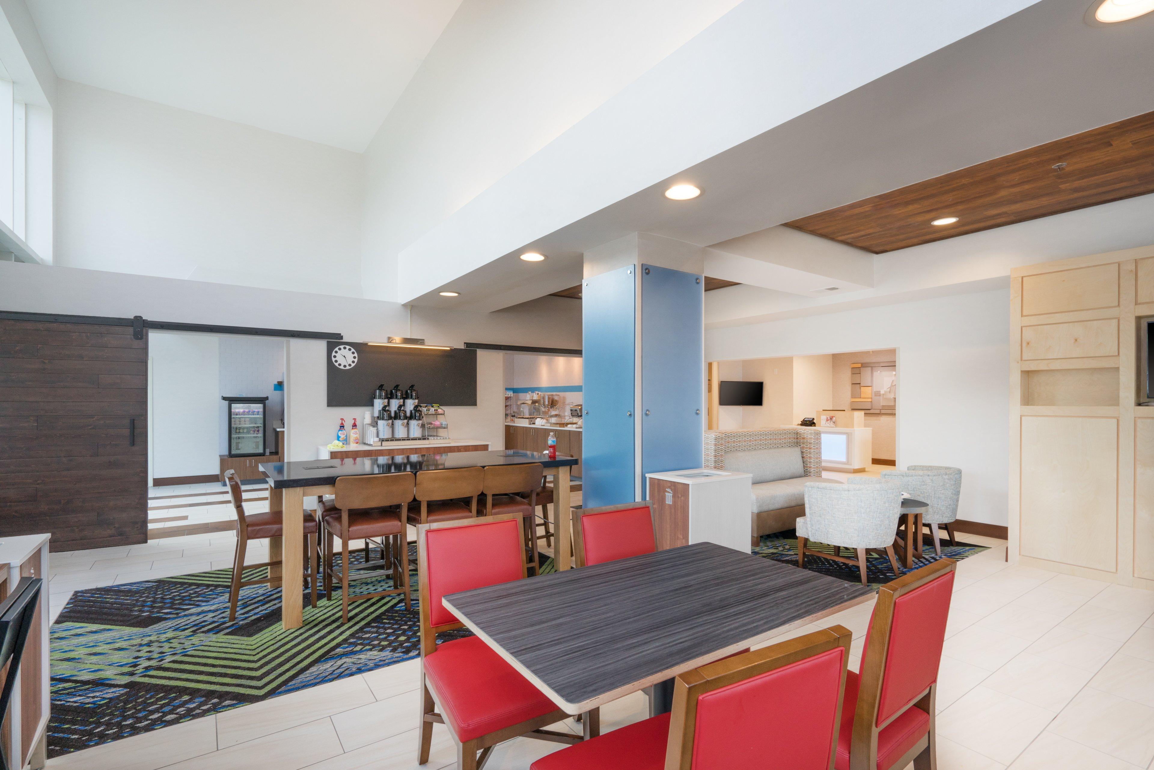 Holiday Inn Express Hotel & Suites Frankfort By Ihg Ngoại thất bức ảnh