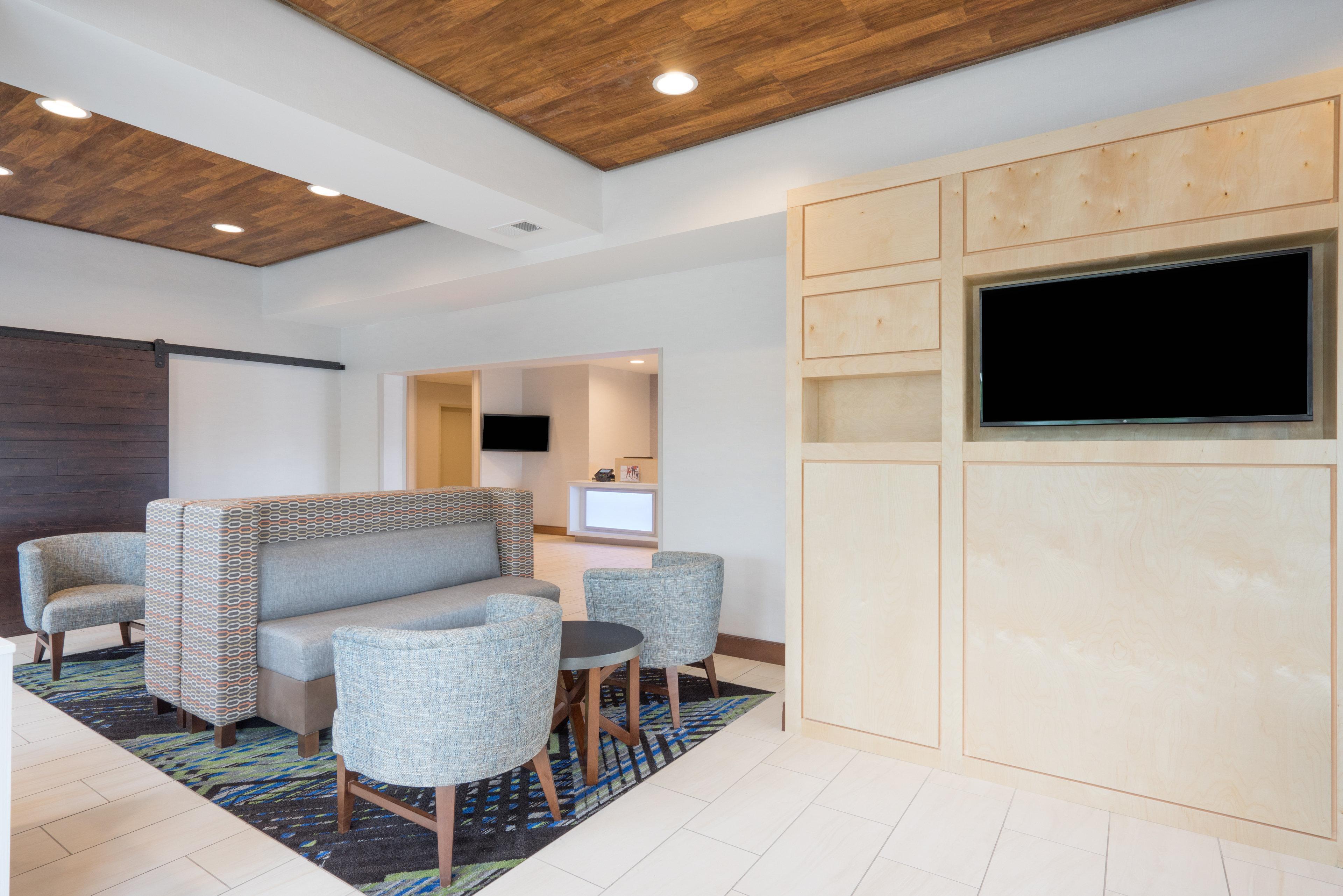 Holiday Inn Express Hotel & Suites Frankfort By Ihg Ngoại thất bức ảnh