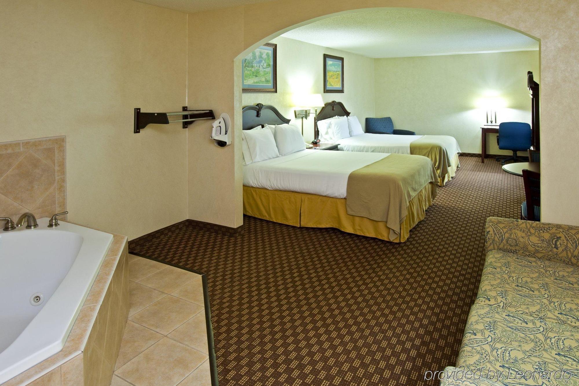 Holiday Inn Express Hotel & Suites Frankfort By Ihg Phòng bức ảnh