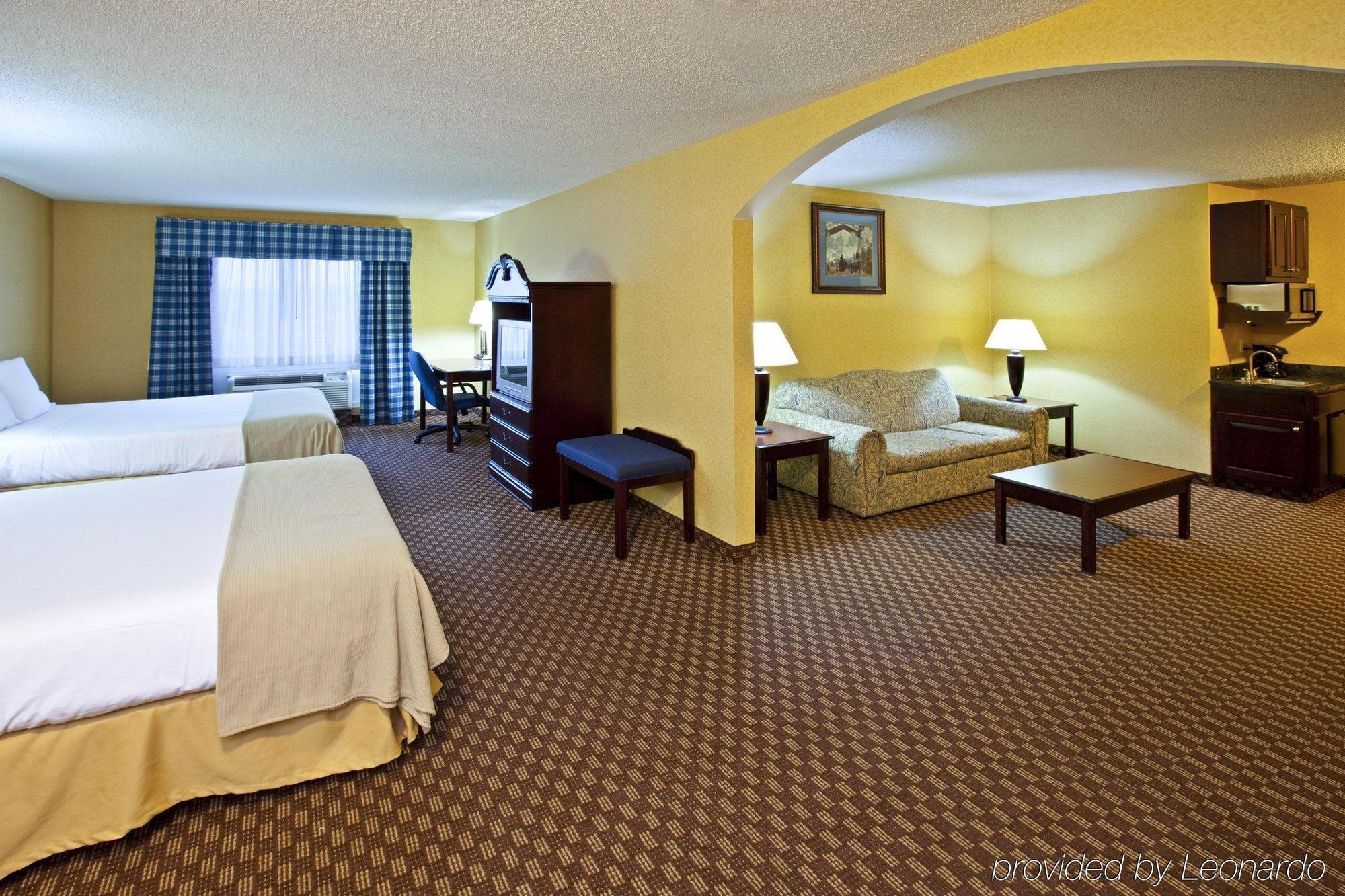 Holiday Inn Express Hotel & Suites Frankfort By Ihg Phòng bức ảnh