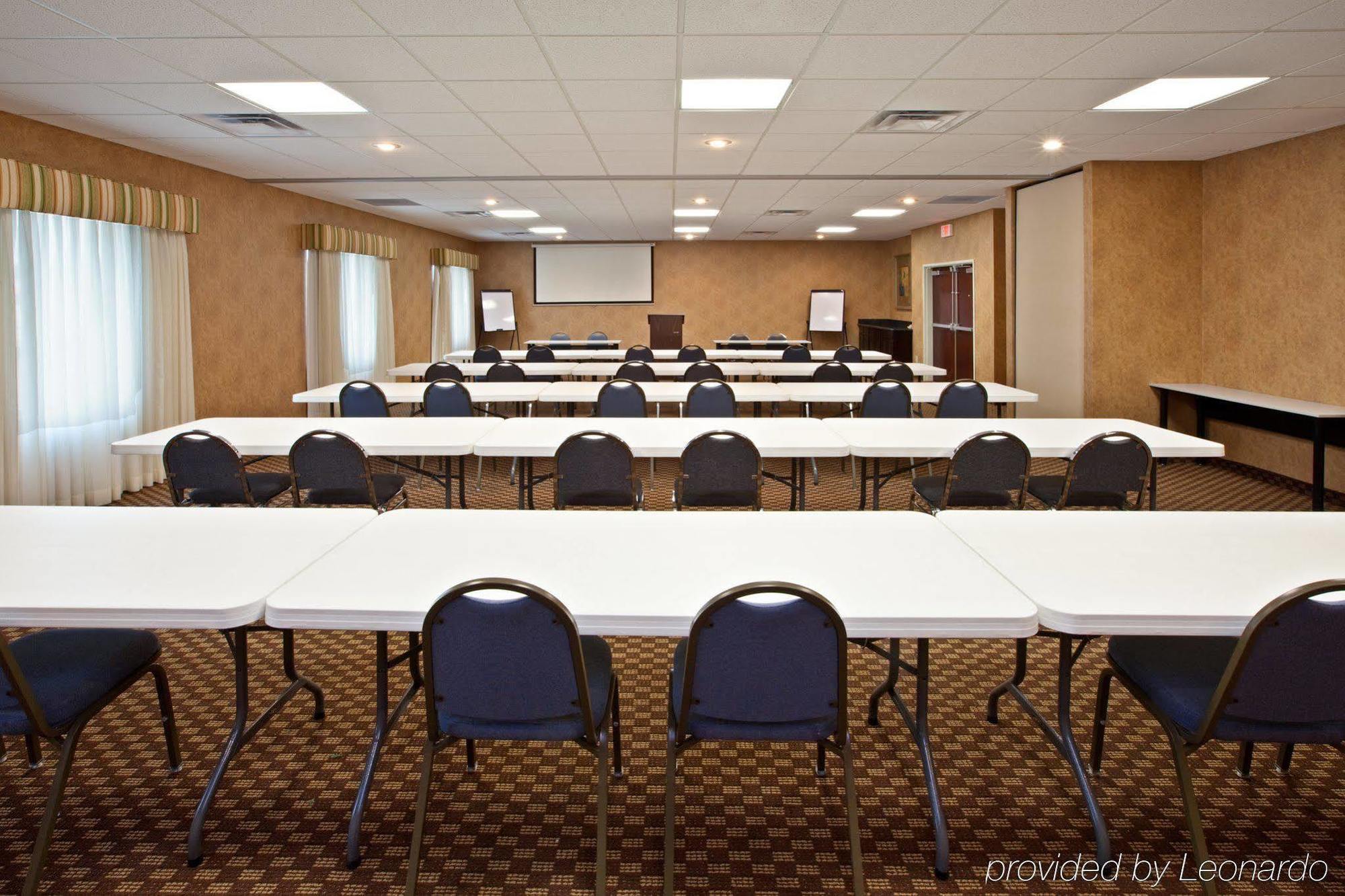 Holiday Inn Express Hotel & Suites Frankfort By Ihg Tiện nghi bức ảnh
